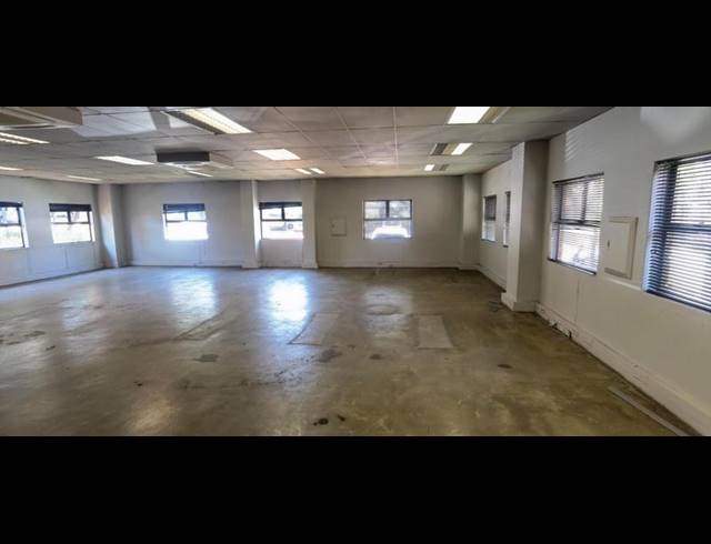 BUSINESS PROPERTY TO RENT IN ERASMUSKLOOF